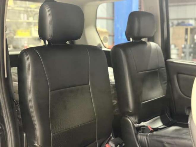 セレナ2.0 ライダー Jパッケージ 4WD　防錆塗装4WDTVナビBカメETC夏冬タイヤ 2000