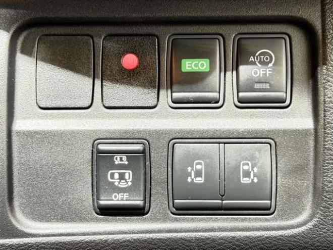 セレナ2.0 ハイウェイスター プロパイロット エディション 4WD　ユーザー買取車防錆塗装4WDドラレコTVナビBカメETC後席モニタエンスタ 2000