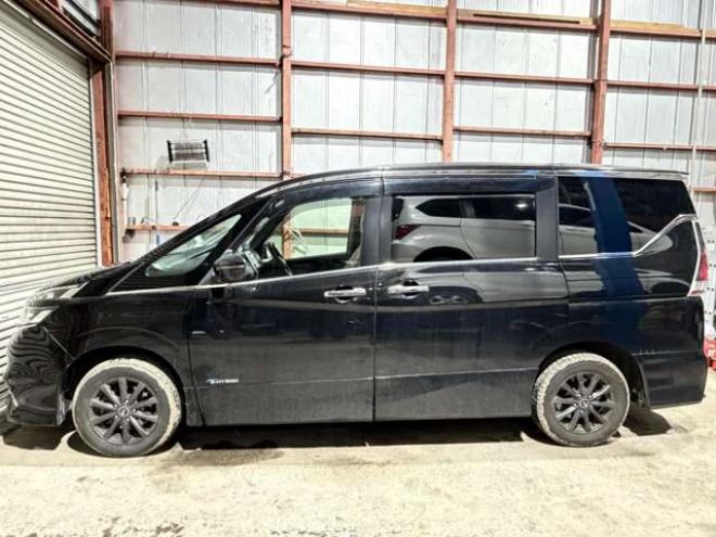 セレナ2.0 ハイウェイスター プロパイロット エディション 4WD　ユーザー買取車防錆塗装4WDドラレコTVナビBカメETC後席モニタエンスタ 2000