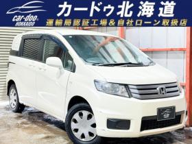 フリードスパイク　1.5 G ジャストセレクション 4WD　防錆塗装4WDTVナビBカメ 1500