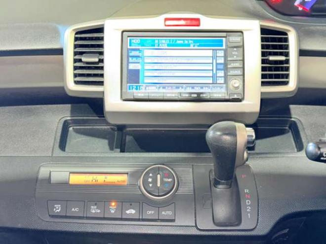 フリードスパイク1.5 G ジャストセレクション 4WD　防錆塗装4WDTVナビBカメ 1500