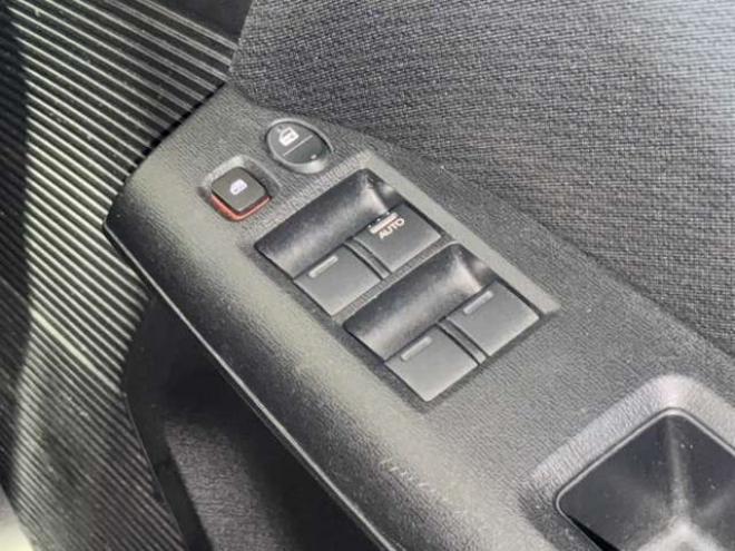 フリードスパイク1.5 G ジャストセレクション 4WD　防錆塗装4WDTVナビBカメ 1500