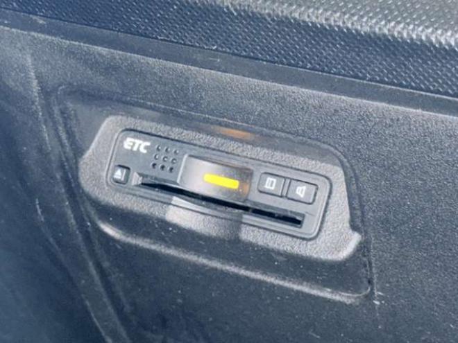 フリードスパイク1.5 G ジャストセレクション 4WD　防錆塗装4WDTVナビBカメ 1500