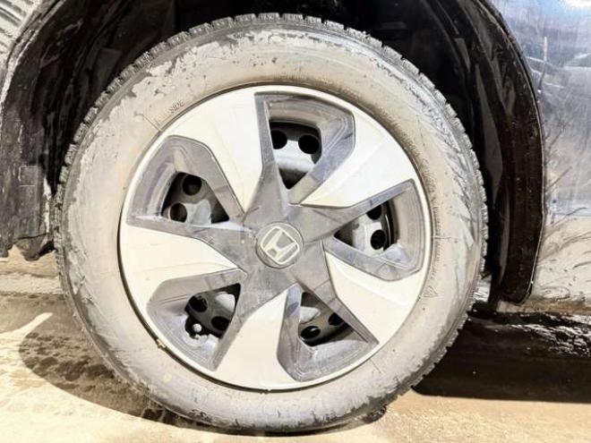 フリードスパイク1.5 G ジャストセレクション 4WD　防錆塗装4WDキーレスTVナビ 1500