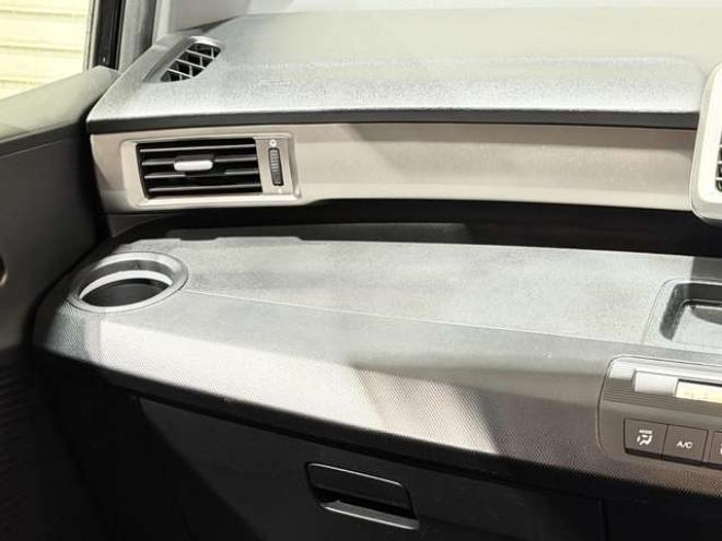 フリードスパイク1.5 G ジャストセレクション 4WD　防錆塗装4WDキーレスTVナビ 1500