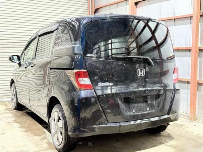 フリードスパイク1.5 G ジャストセレクション 4WD　防錆塗装4WDキーレスTVナビ 1500