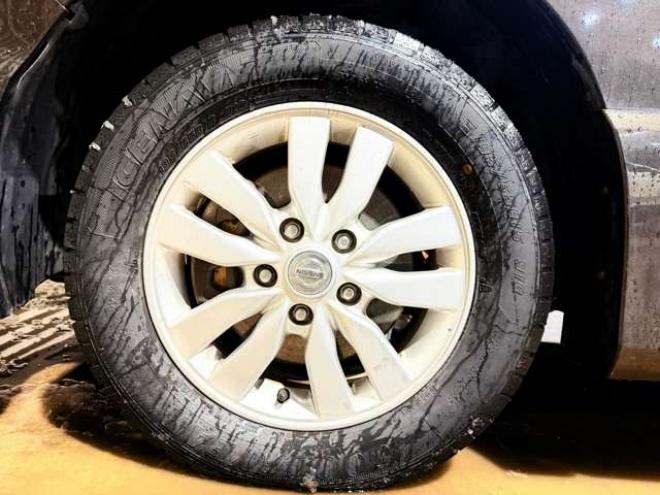 セレナ2.0 ハイウェイスター 4WD　防錆塗装4WDTVナビ 2000