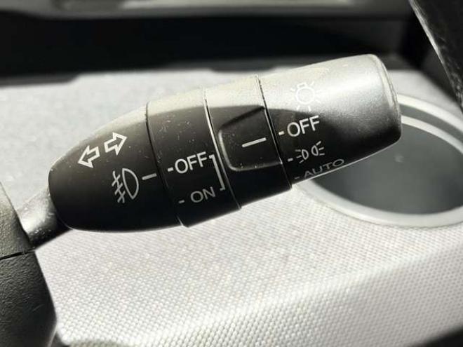 フリード1.5 G エアロ Lパッケージ 4WD　防錆塗装4WDTVナビBカメエンスタ夏冬タイヤ 1500