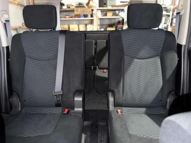 セレナ2.0 20X 4WD　防錆塗装4WDTVナビBカメETCエンスタ 2000