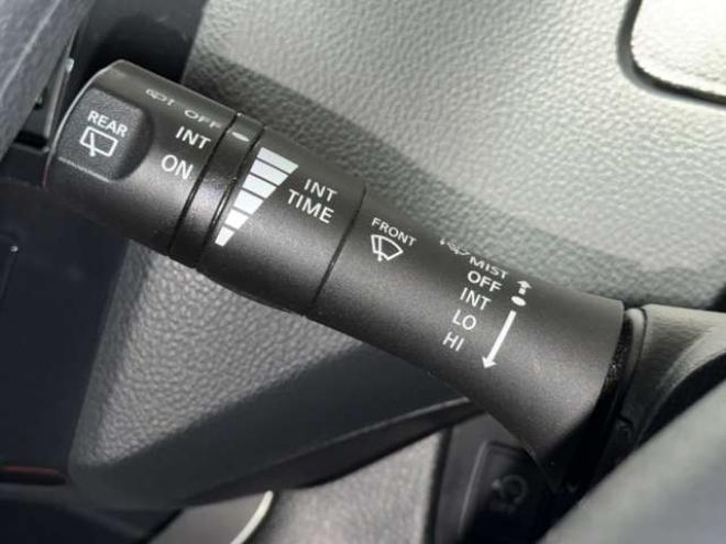 セレナ2.0 20X 4WD　防錆塗装4WDTVナビBカメETCエンスタ 2000