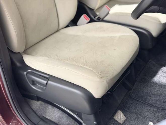 フリード1.5 G Lパッケージ 4WD　防錆塗装4WDキーレスナビ 1500