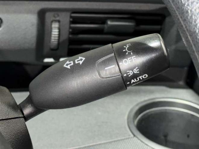 フリード1.5 G Lパッケージ 4WD　防錆塗装4WDキーレスナビ 1500