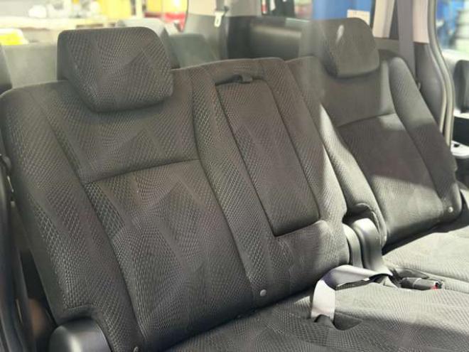 ステップワゴン2.0 スパーダ S 4WD　防錆塗装4WDTVナビBカメETC後席モニタ 2000