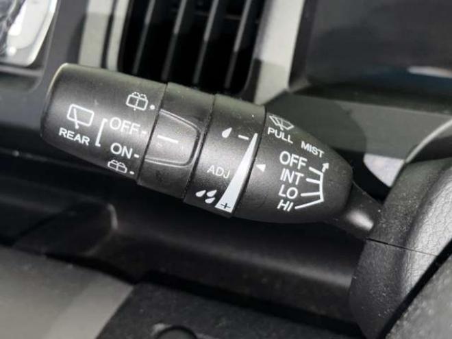 ステップワゴン2.0 スパーダ S 4WD　防錆塗装4WDTVナビBカメETC後席モニタ 2000