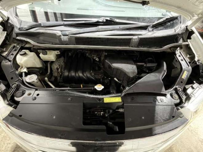 セレナ2.0 ハイウェイスター 4WD　防錆塗装4WDTVナビBカメ後席モニタETCドラレコ 2000