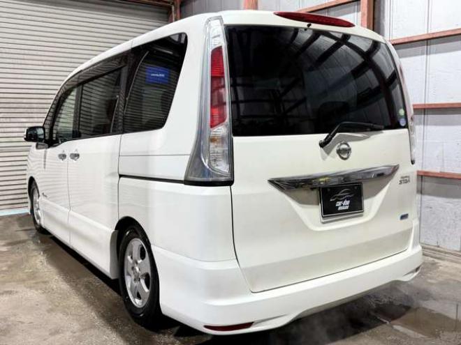 セレナ2.0 ハイウェイスター 4WD　防錆塗装4WDTVナビBカメ後席モニタETCドラレコ 2000