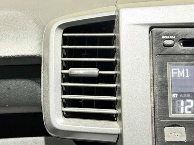 フリード1.5 G エアロ 4WD　防錆塗装4WDキーレスCDエンスタETC夏冬タイヤ 1500