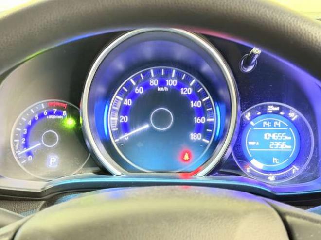 フィット1.3 13G Fパッケージ 4WD　防錆塗装4WDスマキーCD 1300