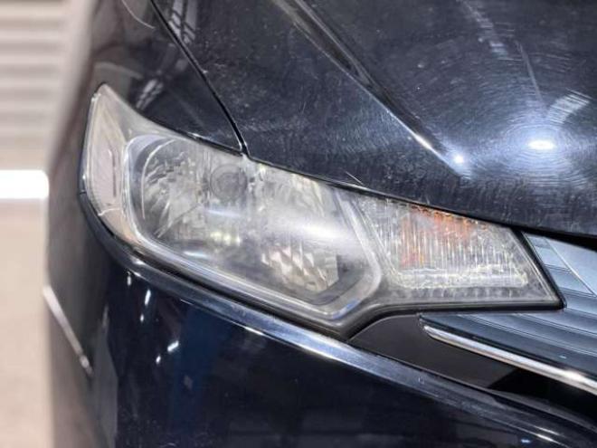 フィット1.3 13G Fパッケージ 4WD　防錆塗装4WDスマキーナビ 1300