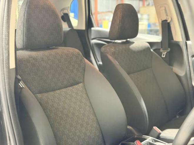 フィット1.3 13G Fパッケージ 4WD　防錆塗装4WDスマキーナビ 1300