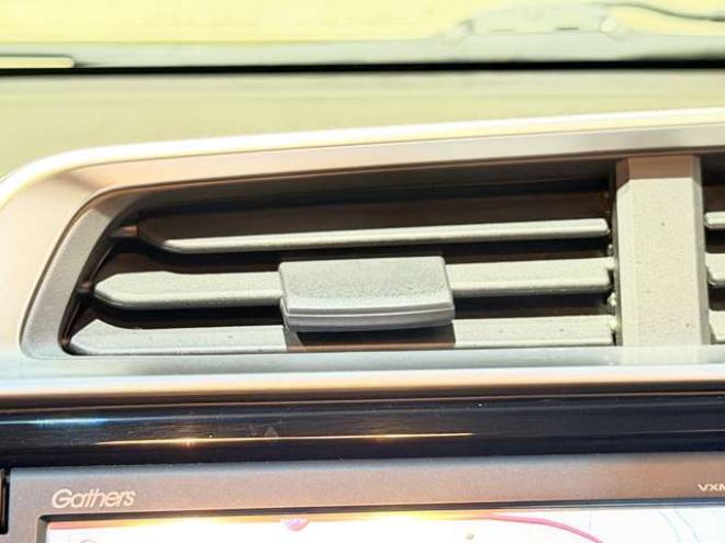 フィット1.3 13G Fパッケージ 4WD　防錆塗装4WDスマキーナビ 1300