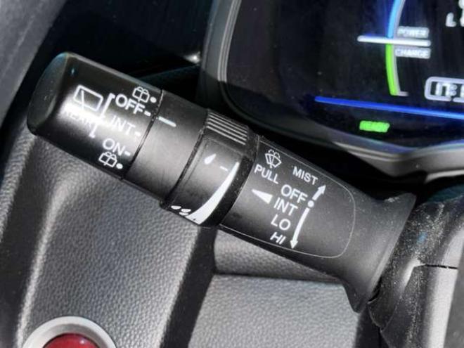 フィット1.5 ハイブリッド Fパッケージ 4WD　防錆塗装4WDエンスタCD 1500