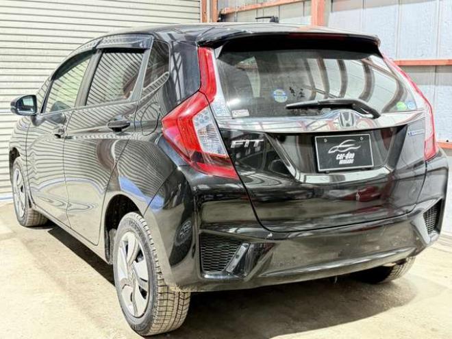 フィット1.5 ハイブリッド Fパッケージ 4WD　防錆塗装4WDエンスタCD 1500