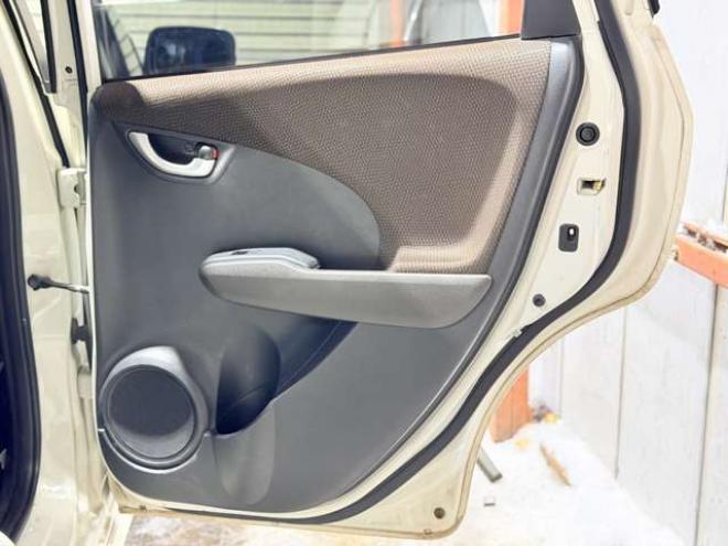 フィットシャトル1.5 15X 4WD　防錆塗装4WDTVナビBカメETC 1500