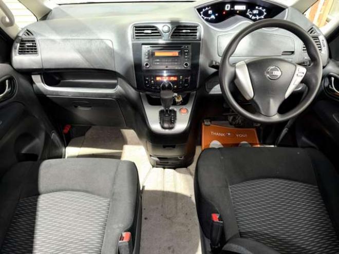 セレナ2.0 20S アンシャンテ 送迎タイプ オートステップ仕様 4WD　防錆塗装4WDスマキーCD 2000