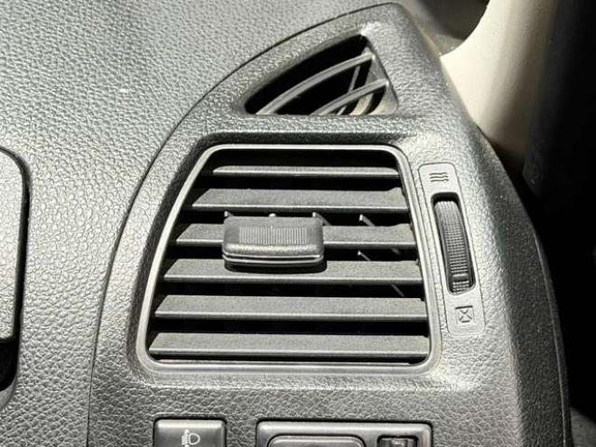 セレナ2.0 20S アンシャンテ 送迎タイプ オートステップ仕様 4WD　防錆塗装4WDスマキーCD 2000