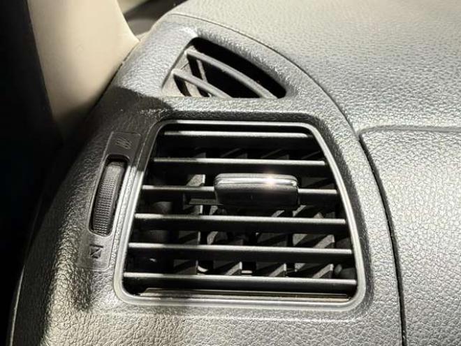 セレナ2.0 20S アンシャンテ 送迎タイプ オートステップ仕様 4WD　防錆塗装4WDスマキーCD 2000