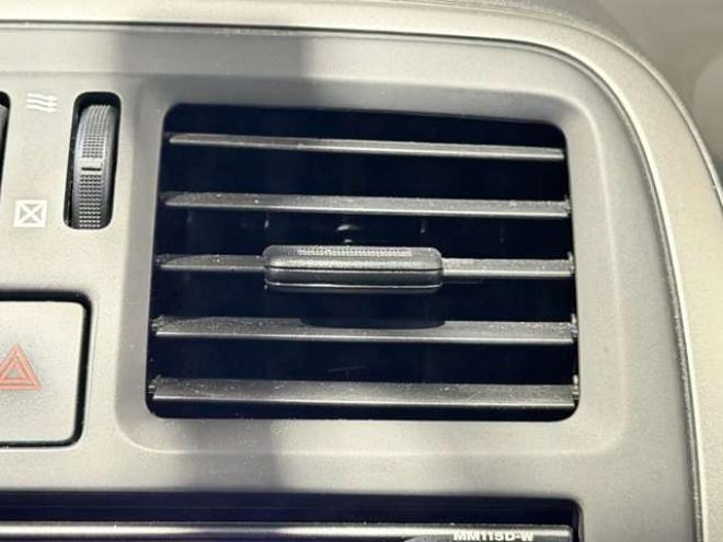 マーチ1.2 G FOUR 4WD　防錆塗装4WDTVナビBカメETC 1200