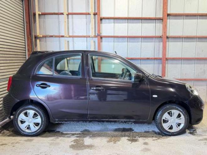 マーチ1.2 G FOUR 4WD　防錆塗装4WDTVナビBカメETC 1200