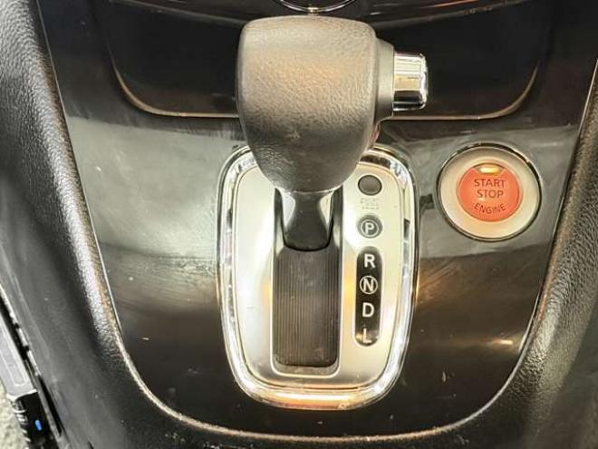 セレナ2.0 ハイウェイスター 4WD　防錆塗装4WDTVナビBカメETC 2000