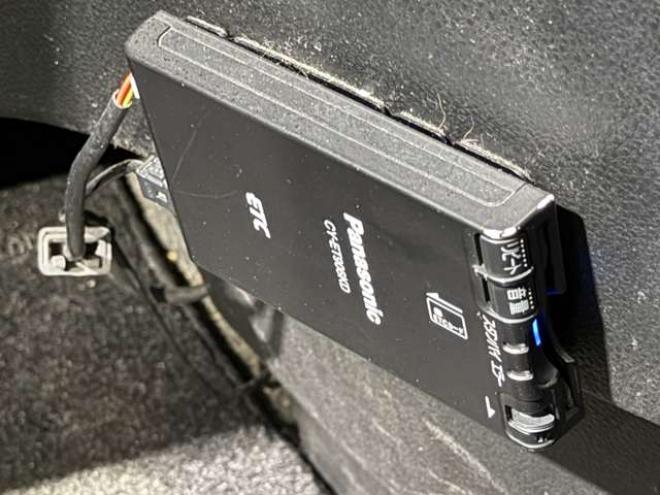 セレナ2.0 ハイウェイスター 4WD　防錆塗装4WDTVナビBカメETC 2000