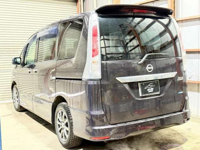 セレナ2.0 ハイウェイスター 4WD　防錆塗装4WDTVナビBカメETC 2000