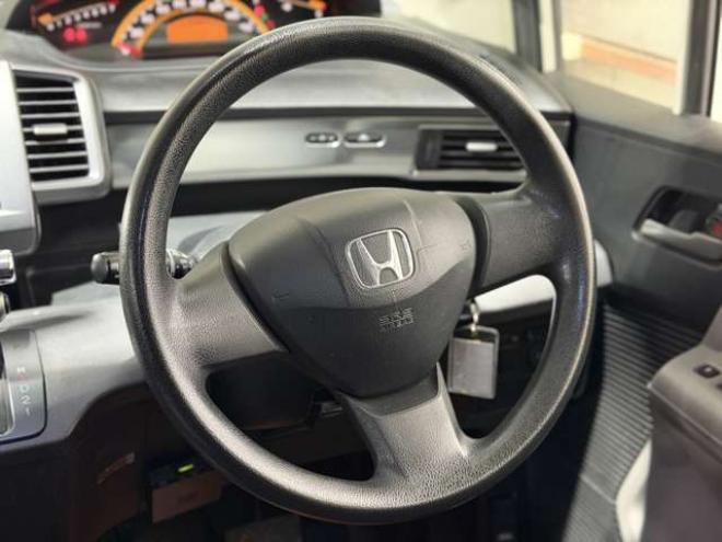 フリード1.5 G エアロ Lパッケージ 4WD　防錆塗装4WDキーレスTVナビETC 1500