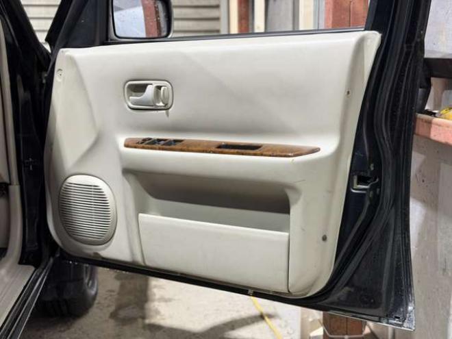 ラシーン1.5 タイプF 4WD　防錆塗装4WDキーレスCD 1500