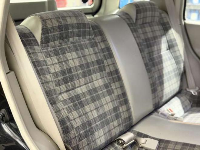 ラシーン1.5 タイプF 4WD　防錆塗装4WDキーレスCD 1500