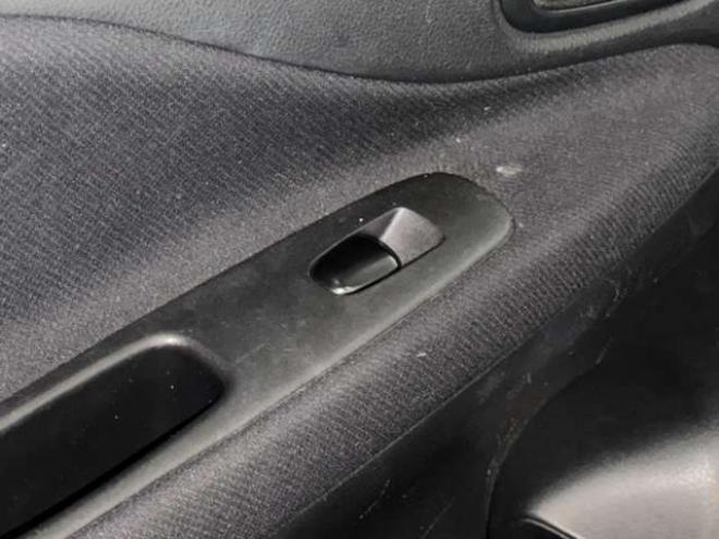 セレナ2.0 20X 4WD　防錆塗装4WDTVナビBカメ後席モニタ 2000