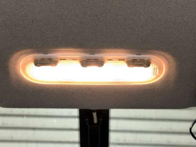 セレナ2.0 20X 4WD　防錆塗装4WDTVナビBカメ後席モニタ 2000