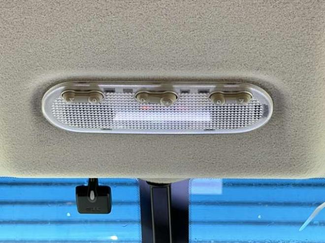 セレナ2.0 20X 4WD　防錆塗装4WDラジオナビETC 2000