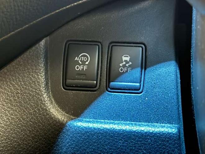 セレナ2.0 20X 4WD　防錆塗装4WDラジオナビETC 2000