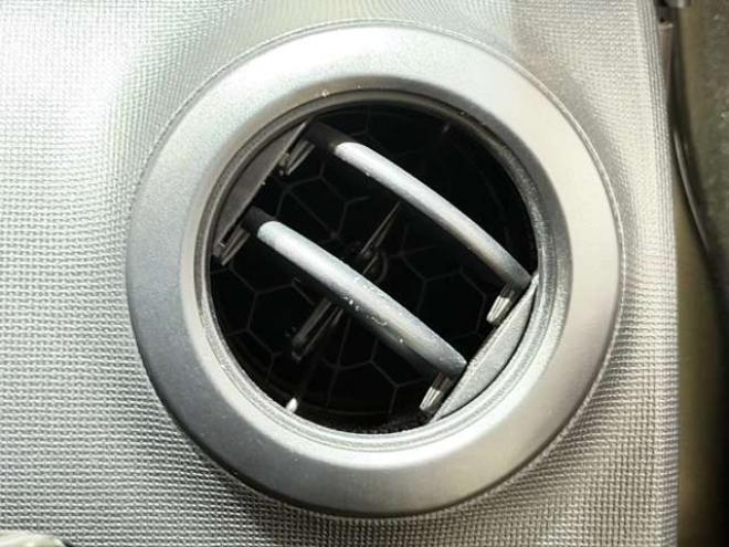 パッソ1.0 X　防錆塗装キーレスCD 2WD 1000