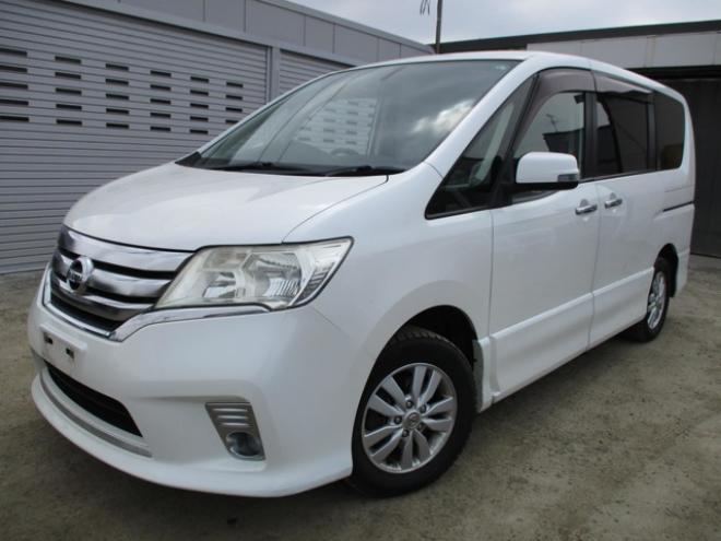 セレナ2.0 ハイウェイスター 4WD　両側パワースライドドア・ナビ・TV・バックカメラ・スマートキー 2000