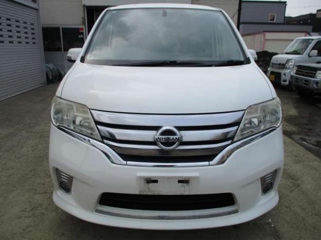 セレナ2.0 ハイウェイスター 4WD　両側パワースライドドア・ナビ・TV・バックカメラ・スマートキー 2000