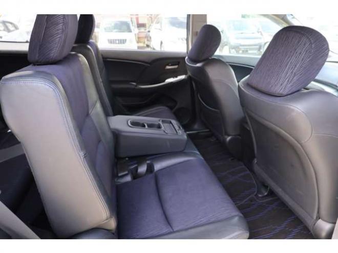 オデッセイ2.4 アブソルート 4WD　ナビ・TV・バックカメラ・キーレス・タイミングチェーン式 2400