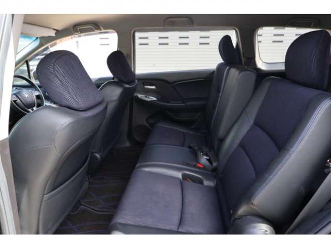 オデッセイ2.4 アブソルート 4WD　ナビ・TV・バックカメラ・キーレス・タイミングチェーン式 2400