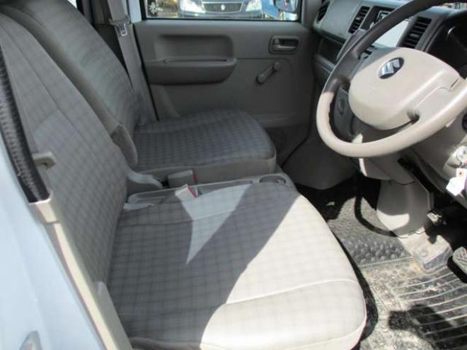 エブリィPA ハイルーフ 4WD　ナビ・TV・キーレス・4.5万キロ・修復なし 660