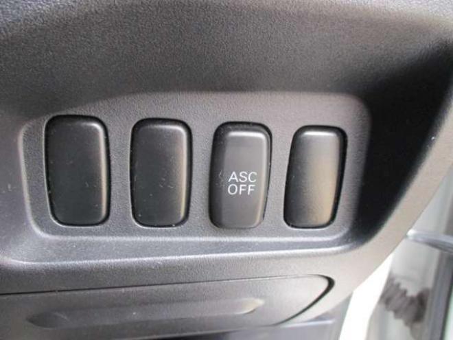 アウトランダー2.4 ローデスト 24G 4WD　サンルーフ・ナビ・TV・バックカメラ・スマートキー 2400